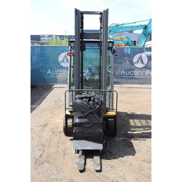 2019 Jungheinrich EFG 320-40987300
