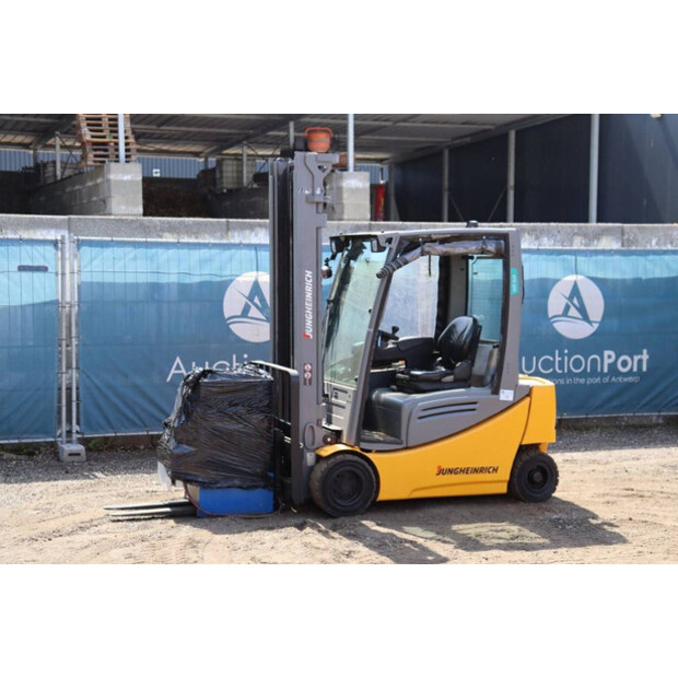 2019 Jungheinrich EFG 320-40987301