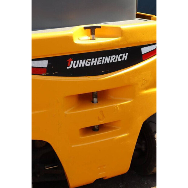 2019 Jungheinrich EFG 320-40987311