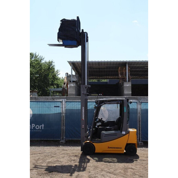 2019 Jungheinrich EFG 320-40987330