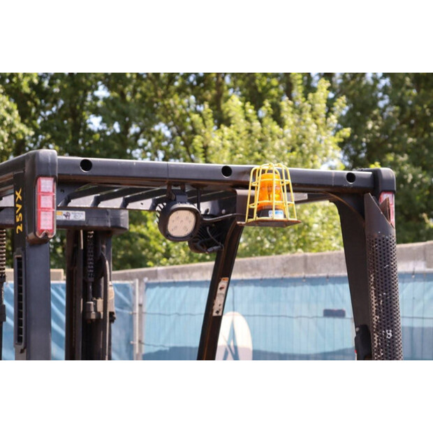 2017 Yale GLP25VXE2170-40987393