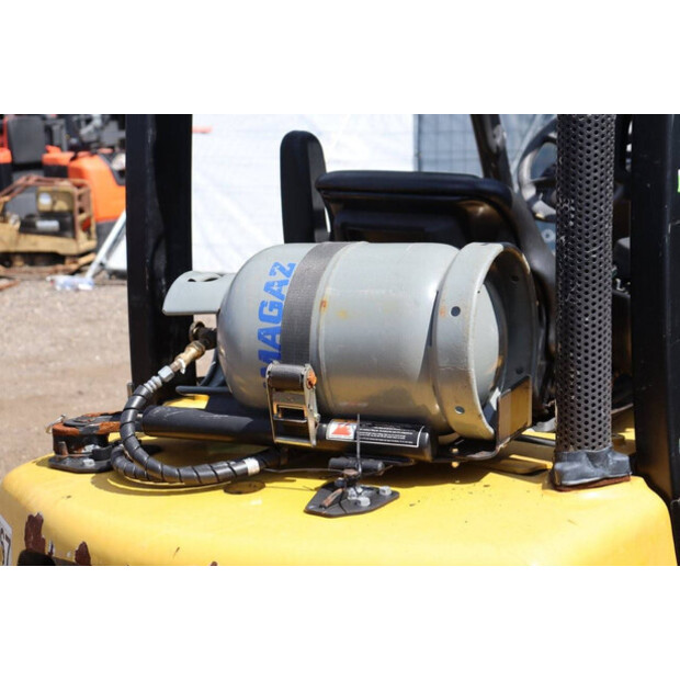 2017 Yale GLP25VXE2170-40987397
