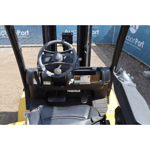 2017 Yale GLP25VXE2170-40987400