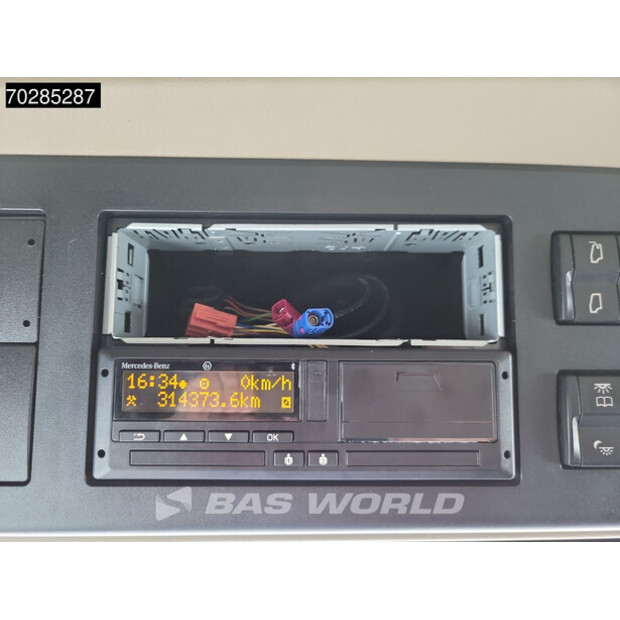 2023 Mercedes-Benz Actros 1848-40988906