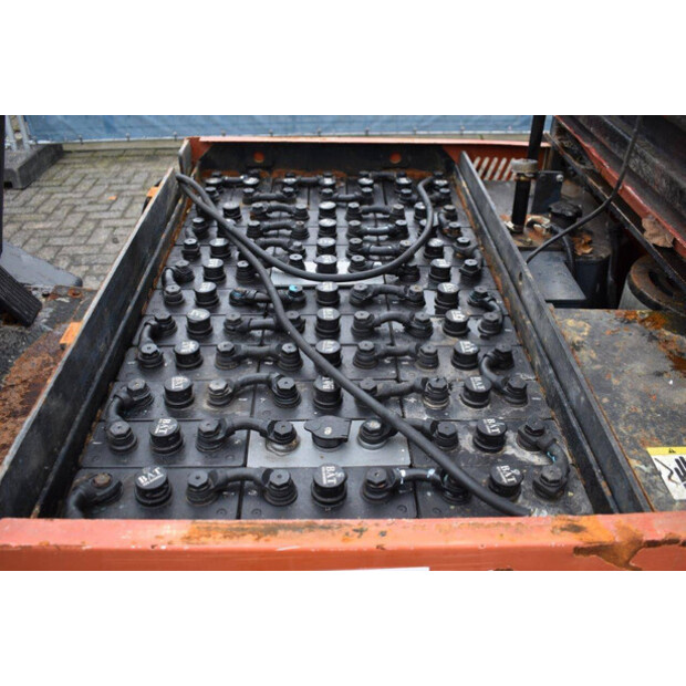 2005 TAILIFT FB25-40989005