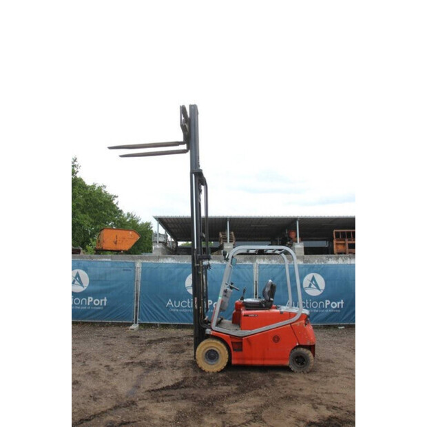 2003 BT CBE 2.5 AC-40989156