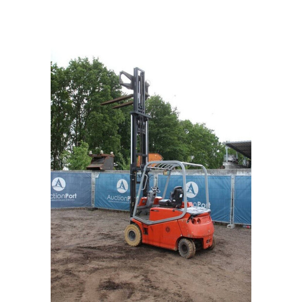 2003 BT CBE 2.5 AC-40989157