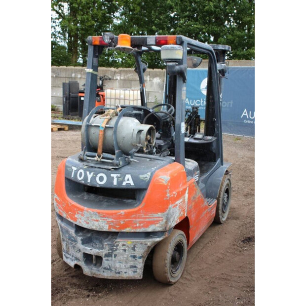 2019 Toyota 02-8FGF25-40989163