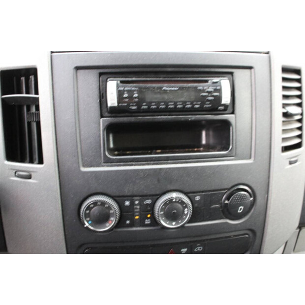 2011 Volkswagen CRAFTER-40989572