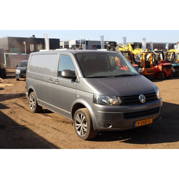 2020 Volkswagen Transporter-40989580