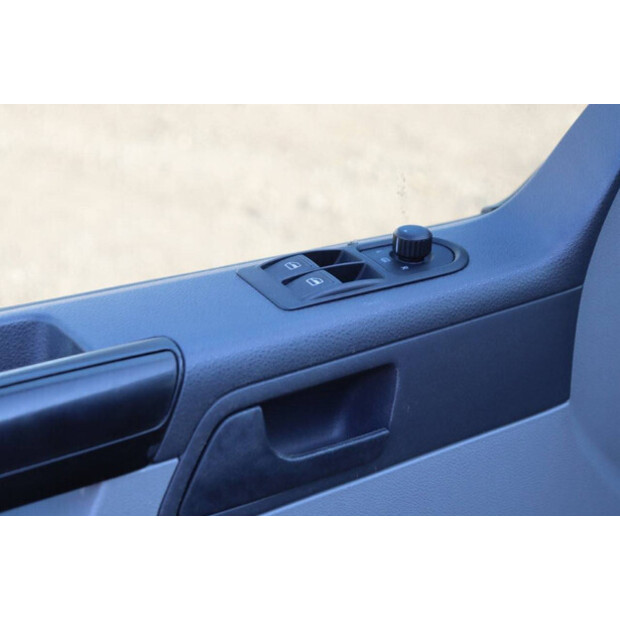 2020 Volkswagen Transporter-40989588