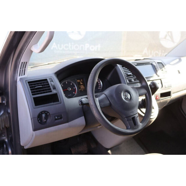 2020 Volkswagen Transporter-40989591