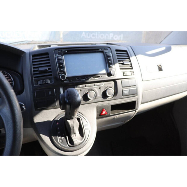 2020 Volkswagen Transporter-40989593