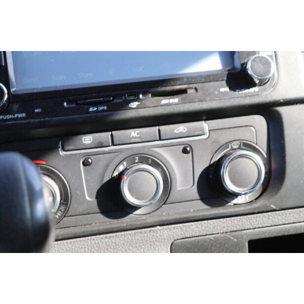 2020 Volkswagen Transporter-40989596