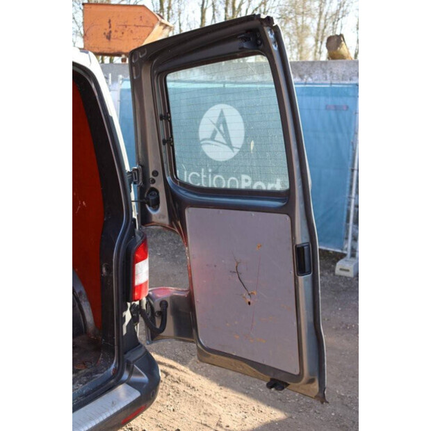 2020 Volkswagen Transporter-40989607