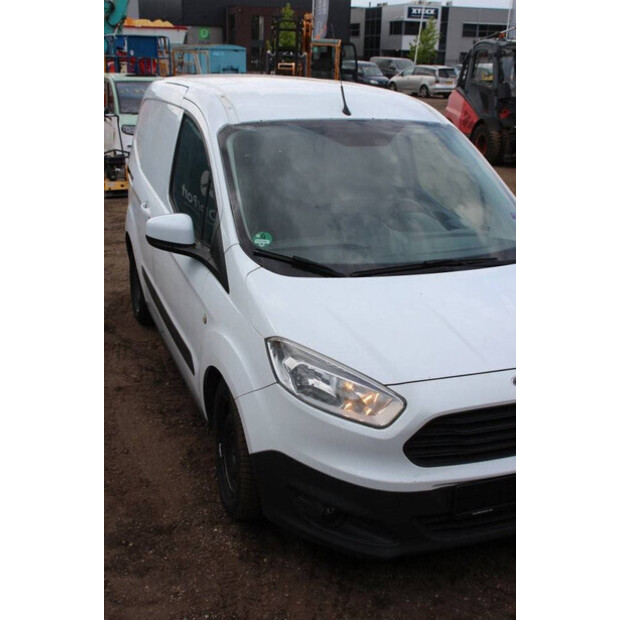 2015 Ford Transit Courier-40989621