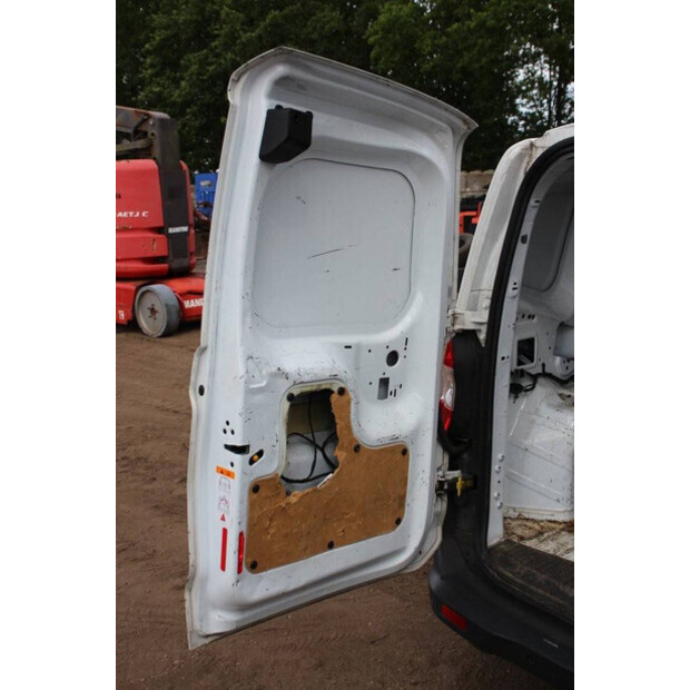 2015 Ford Transit Courier-40989633