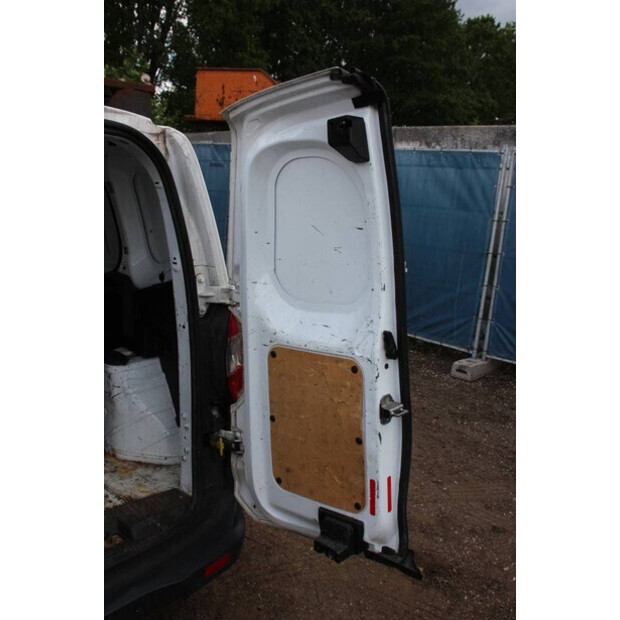 2015 Ford Transit Courier-40989634
