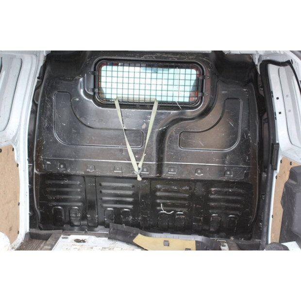 2015 Ford Transit Courier-40989638