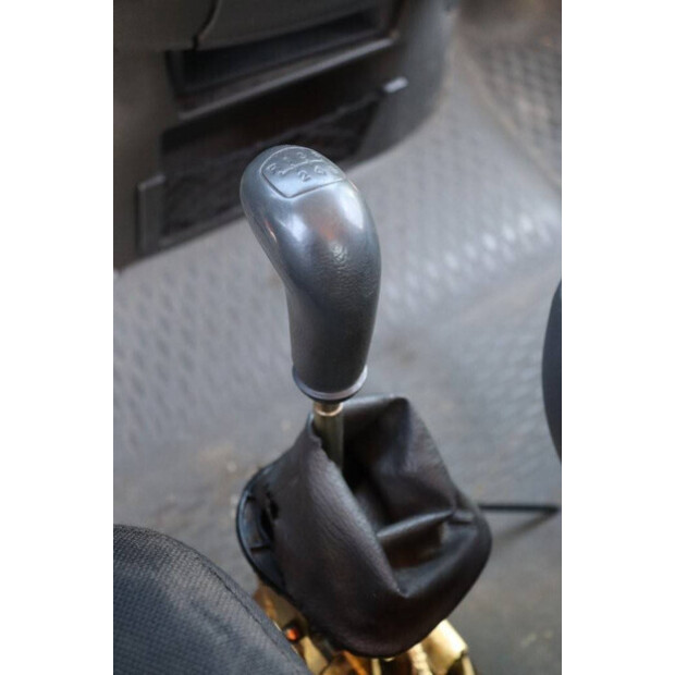 2002 Iveco 40C-40989888