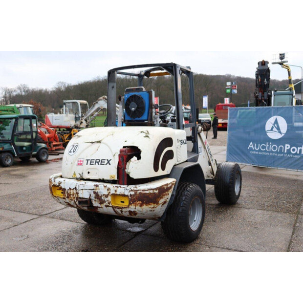 2006 Terex 834-40989907