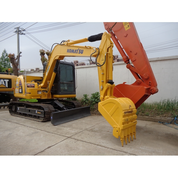2021 كوماتسو PC60-40990036