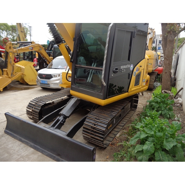 2021 كوماتسو PC60-40990038
