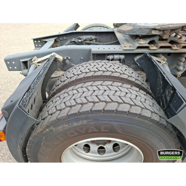 2011 داف CF85-40990149