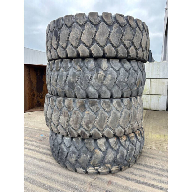 Bridgestone 24.00R35-40990254