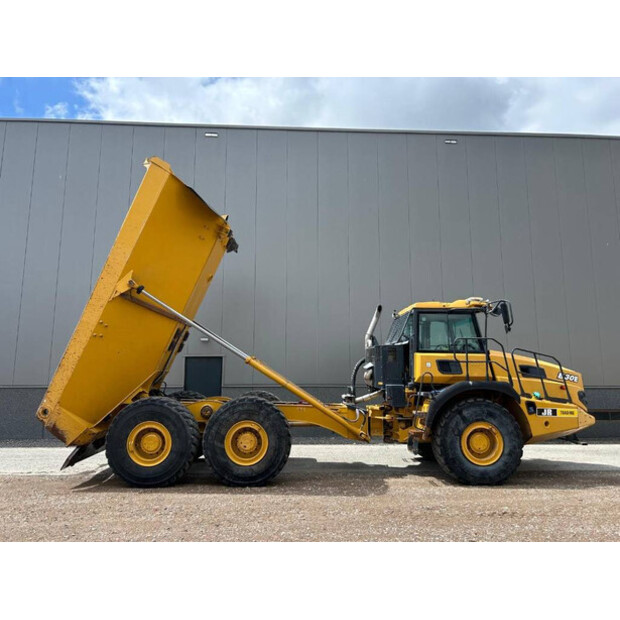 2017 BELL B30E-40990320