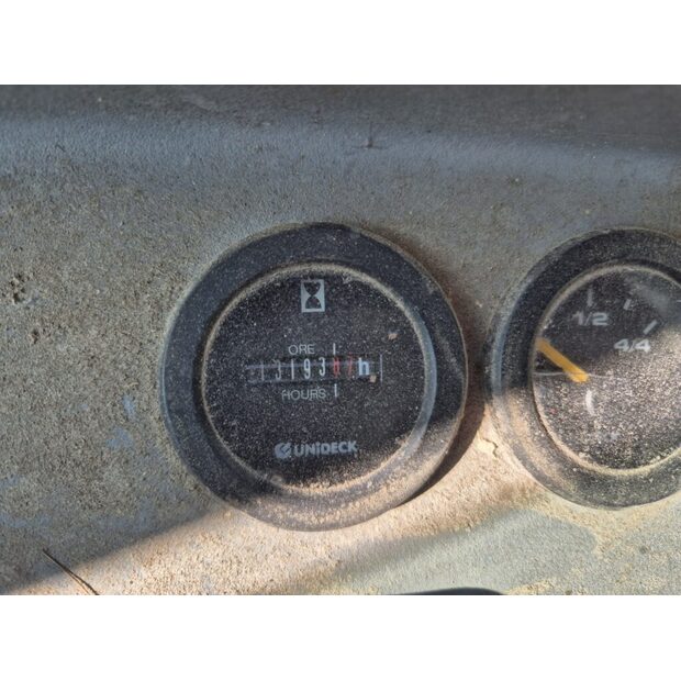 2001 شيف-40996486