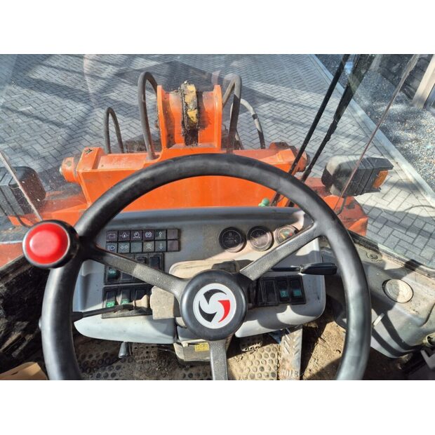 2001 شيف-40996491