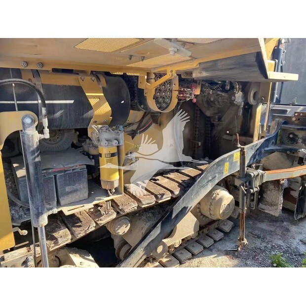 2017 Caterpillar AP-655F-41000983