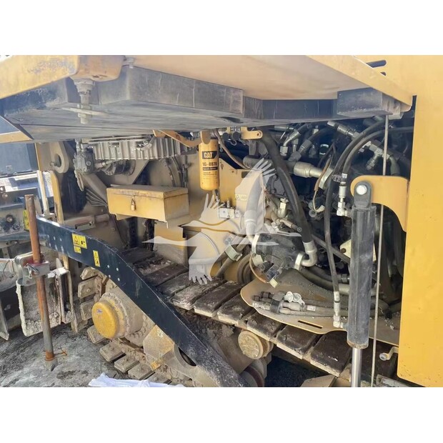 2017 Caterpillar AP-655F-41000987