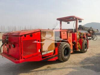 صورة ل آلات الحفر الاتجاهي 2013 ساندفيك DD311-40