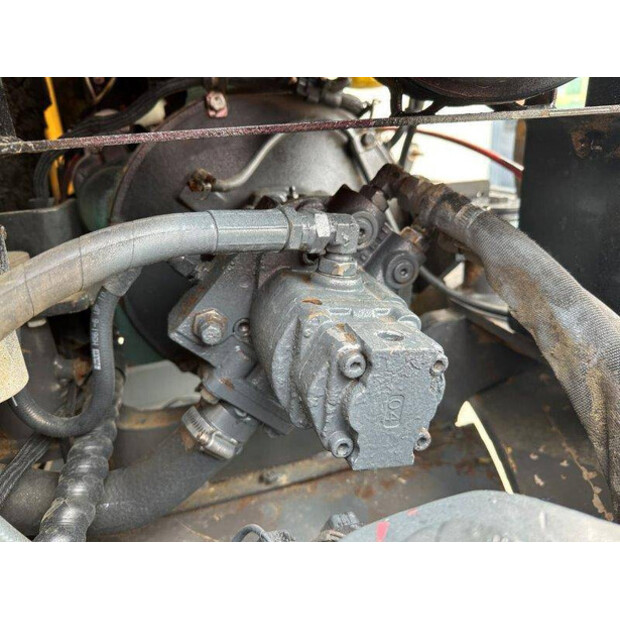 2010 فولفو EC55B-41007668