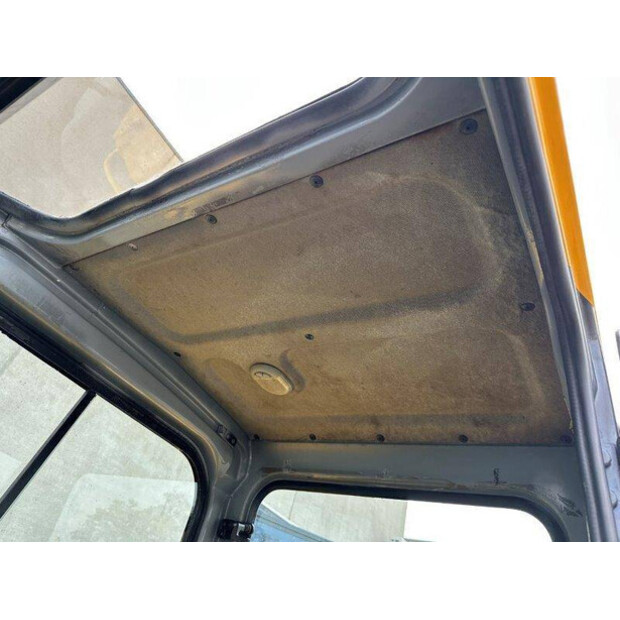 2010 فولفو EC55B-41007670