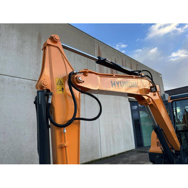 2018 Hyundai R60VS-41007695