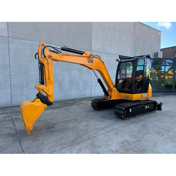 2010 JCB 8056-41007943