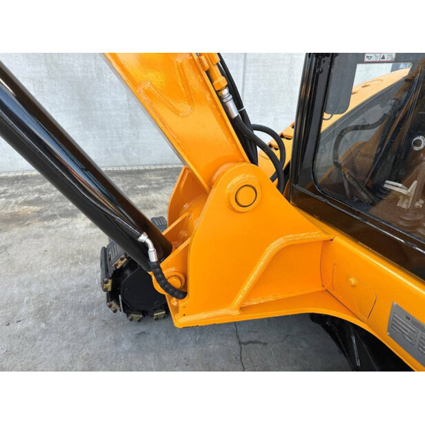 2010 JCB 8056-41007952