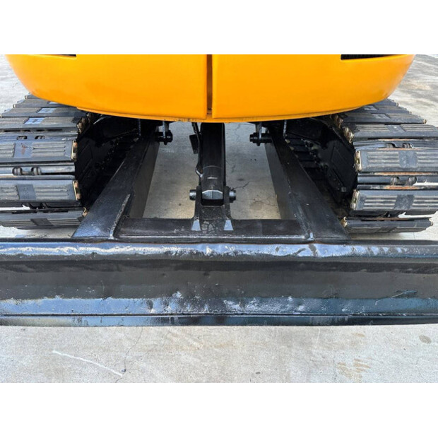 2010 JCB 8056-41007956