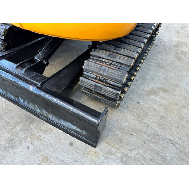 2010 JCB 8056-41007957