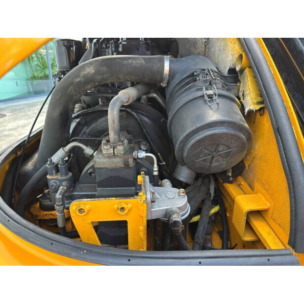 2010 JCB 8056-41007961