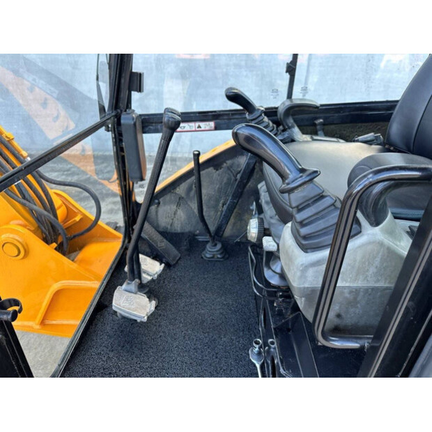 2010 JCB 8056-41007968
