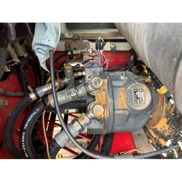 2010 تاكوتشي TB150C-41008104