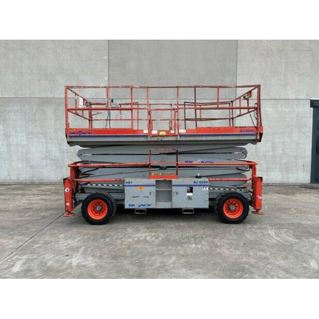 2010 SkyJack SJ9250-41008273