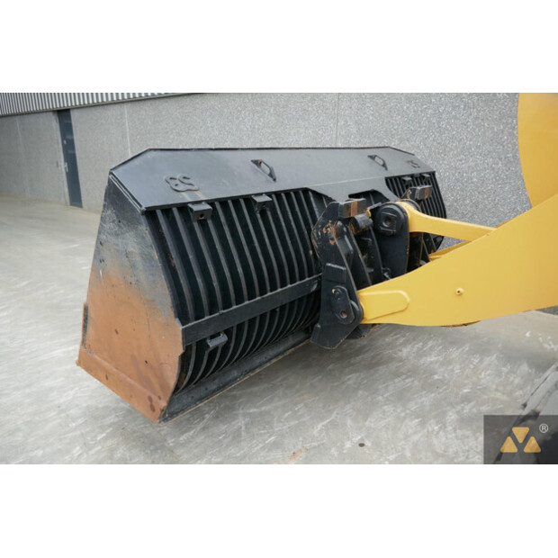 2014 Caterpillar 938K-41010882