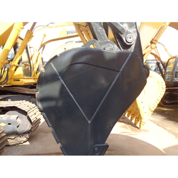 2021 هيونداي S300-41011946