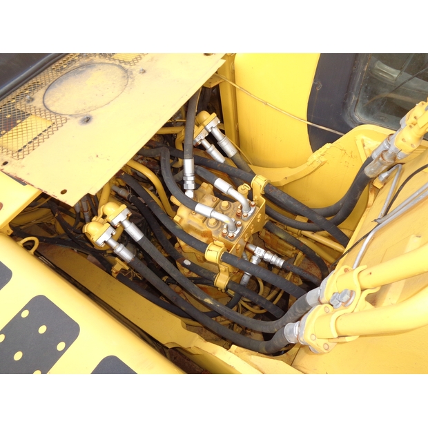 2020 Komatsu PC200-6-41011959