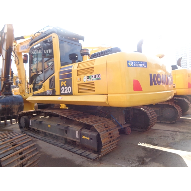 2022 كوماتسو PC220-8MO-41011967